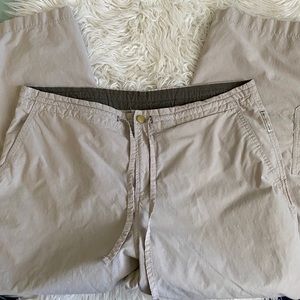 Columbia Capri Pants